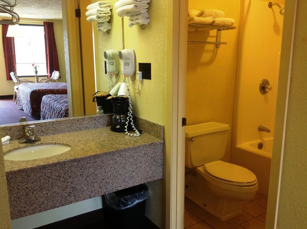 Holiday Terrace Inn - Pigeon Forge Zimmer foto